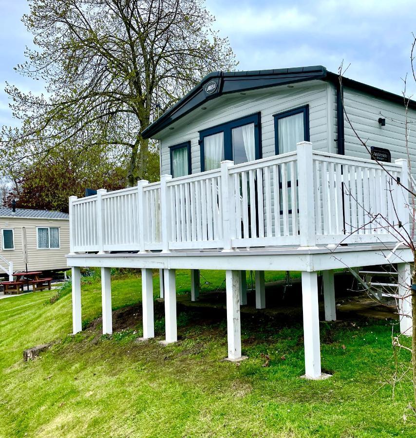 Rockley Park Private Holiday Homes Пул Екстериор снимка