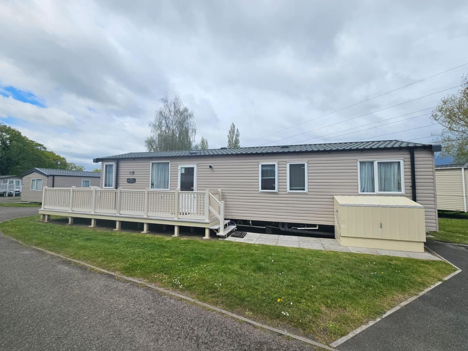 Rockley Park Private Holiday Homes Пул Екстериор снимка