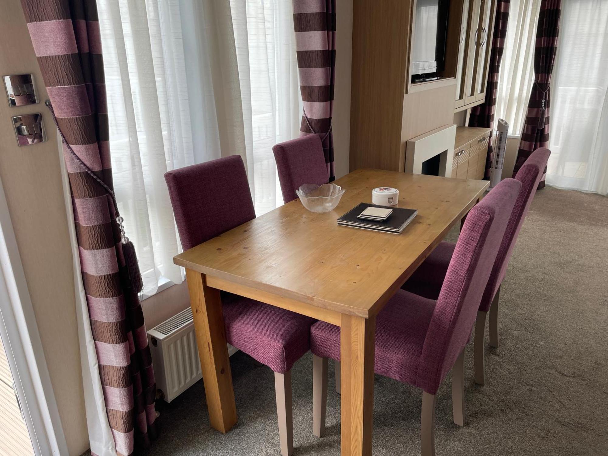 Rockley Park Private Holiday Homes Пул Екстериор снимка